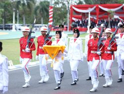 Wagub Cik Ujang Pimpin Upacara Penurunan Bendera HUT ke-80 RI di Palembang, Tekankan Pentingnya Persatuan dan Gotong Royong
