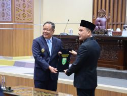 Dua Raperda Inisiatif DPRD Sumsel Dapat Dukungan Penuh Pemprov, Wagub Cik Ujang Hadiri Rapat Paripurna XXIV