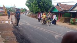 Proyek Pengaspalan Jalan Raja Pengabuan Viral! Dinas PUPR Turun Lapangan
