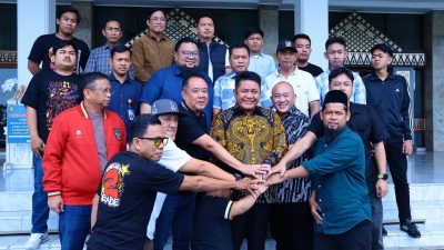 Herman Deru Duduk Bersama Manajemen SFC Cari Terapi Selamatkan Klub Kebanggaan dari Zona Degradasi