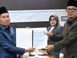 Antara Nyawa Warga di Jalan Berlubang dengan Sisa Anggaran Rp132 Miliar. Ini Kata Sigit Kamseno DPRD PALI