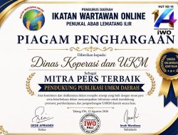 Dukung Penuh Ekonomi Kerakyatan, Dinas Koperasi dan UKM PALI Sabet Penghargaan Mitra Pers Terbaik dari IWO
