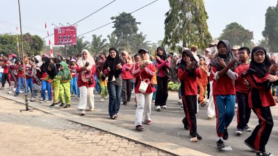 Semangat Kemerdekaan Membara! Ribuan Warga Padati Lapangan Kantor Camat Abab Rayakan HUT RI ke-81
